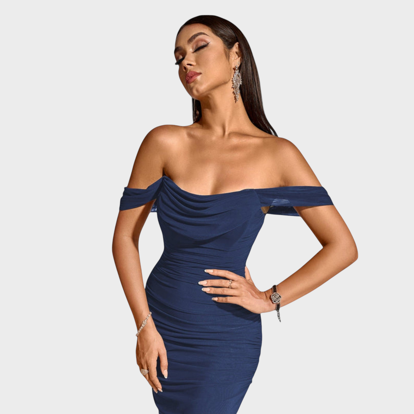 Joanna | Sukienka Bodycon z marszczeniami na ramiączkach